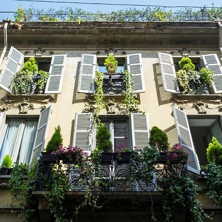 Milano Suites Esterno foto