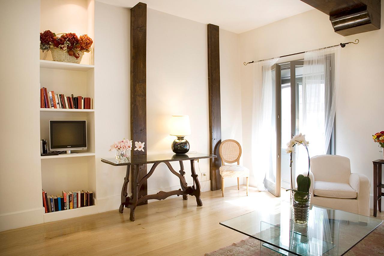 Milano Suites Esterno foto